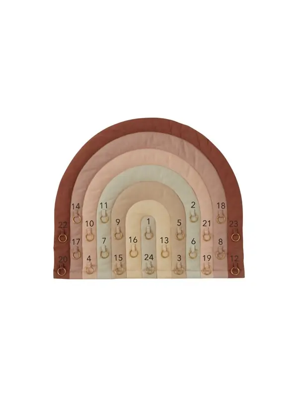 Snabb leverans OYOY MINI - Rainbow Christmas Calendar - Julkalender - Choko - H60 x W50 cm